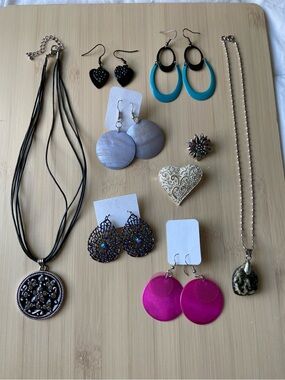Assorted Lot of Y2K Jewelry